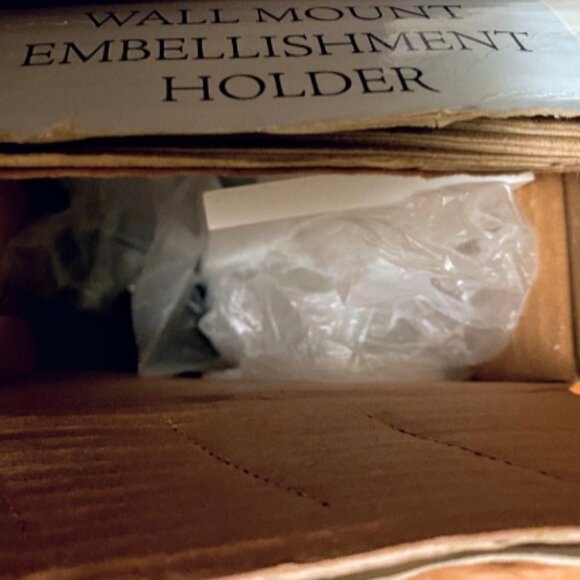 Embellishment Holder Craft Storage Containers Wall Mount - Picture 3 of 3